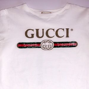 Authentic kids gg logo Gucci shirt, size 10.